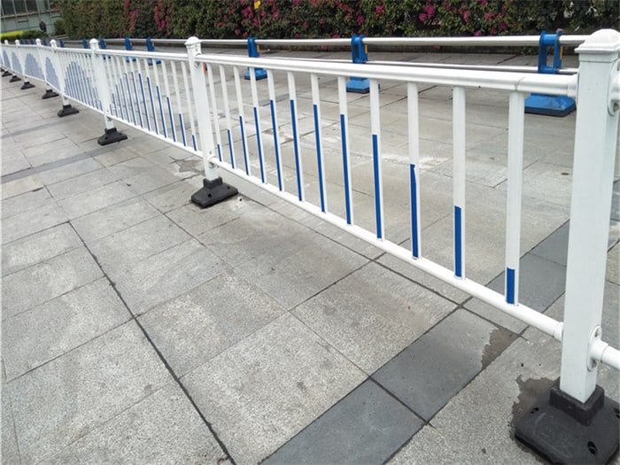 人行道護(hù)欄