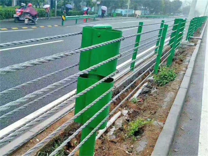 鋼絲繩護(hù)欄