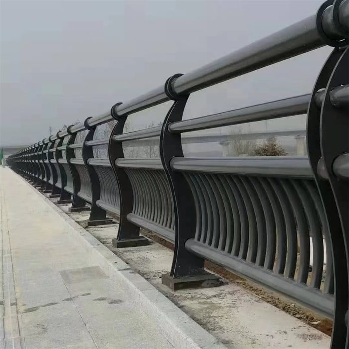 河道護欄